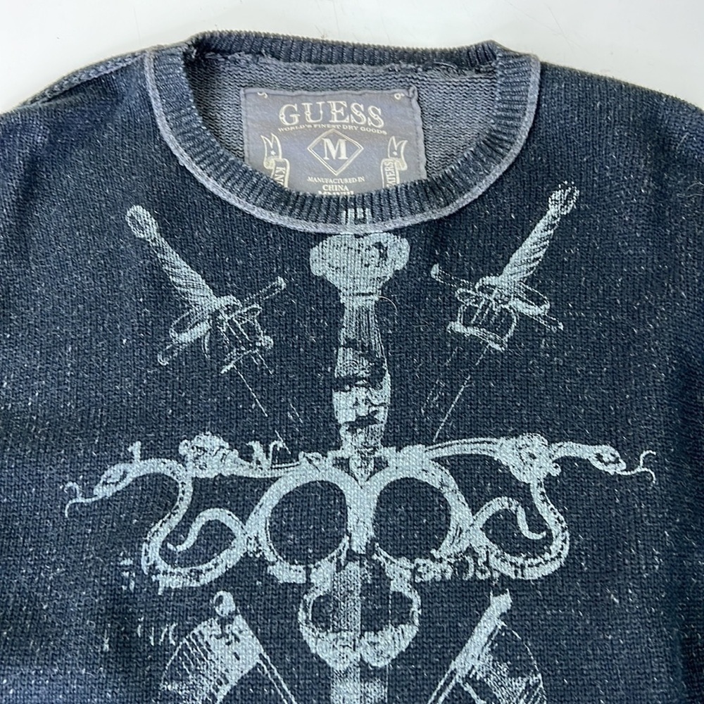 Men's Black Graphic Guess  Sweater